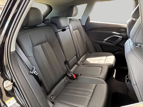 Used 2026 Audi Q5 Premium AWD/4WD image 18