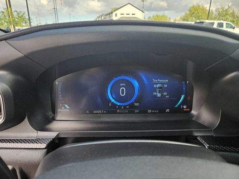 Used 2023 Ford Explorer ST image 18