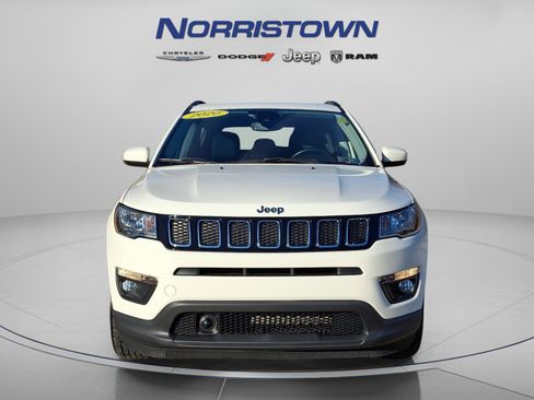 Used 2020 Jeep Compass Latitude image 2