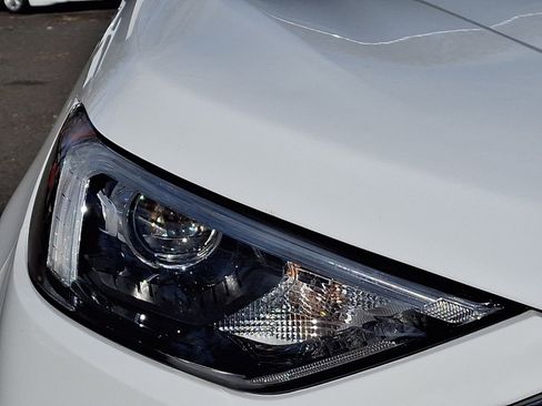 Used 2022 Ford Edge SEL w/ Convenience Package image 10