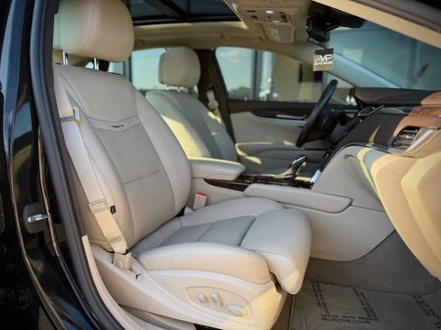 Used 2013 Cadillac XTS Premium image 38