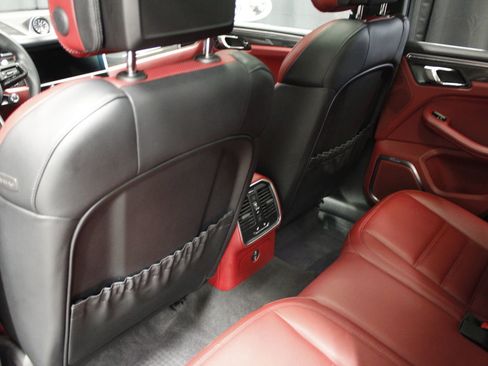 Certified 2024 Porsche Macan GTS w/ Premium Plus Package image 42