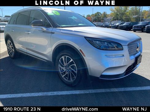 Used 2020 Lincoln Corsair AWD w/ Equipment Group 101A image 9