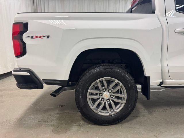 New 2026 Chevrolet Colorado LT w/ LT Convenience Package AWD/4WD image 4