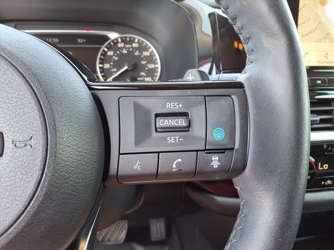 Used 2024 Nissan Pathfinder SL w/ Cargo Package image 15