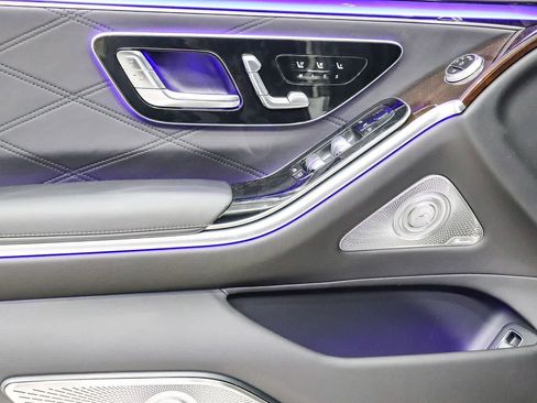 New 2026 Mercedes-Benz Maybach S 580 4MATIC image 25