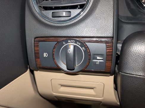 Used 2008 Saturn Vue XR w/ Premium Trim Package FWD image 38