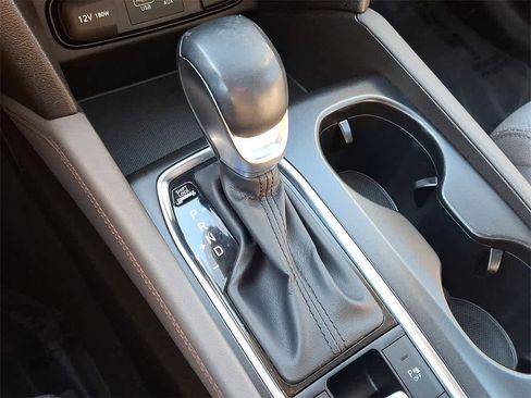 Used 2019 Hyundai Santa Fe Limited image 11