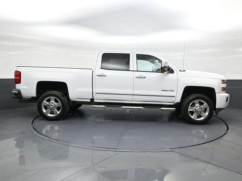 Used 2018 Chevrolet Silverado 2500 LT w/ Custom Sport Edition image 6