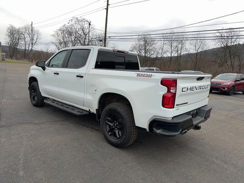 Used 2021 Chevrolet Silverado 1500 LT Trail Boss w/ Convenience Package II image 7