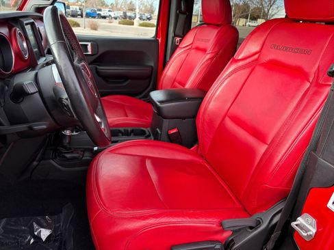 Used 2018 Jeep Wrangler Rubicon image 14