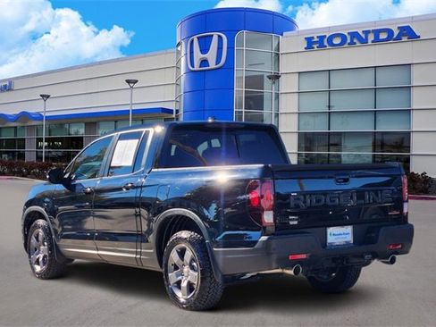 Certified 2025 Honda Ridgeline TrailSport image 4