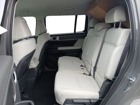 New 2026 Hyundai Santa Fe SE FWD image 13