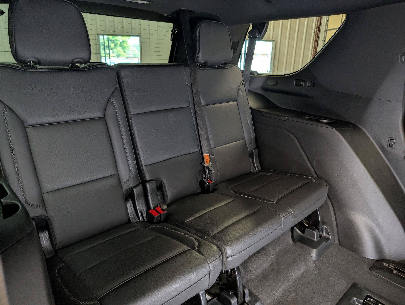 Used 2023 GMC Yukon Denali w/ Advanced Technology Package AWD/4WD image 47