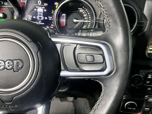 Used 2023 Jeep Wrangler Unlimited Sahara w/ Cold Weather Group AWD/4WD image 19
