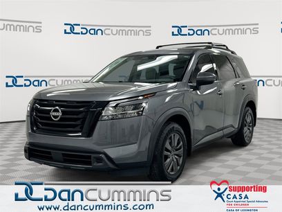 Used 2022 Nissan Pathfinder SV w/ SV Black Package