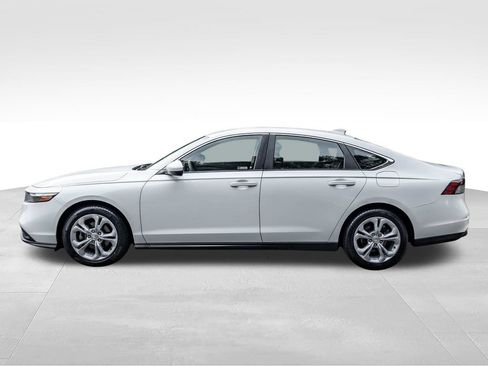 Used 2023 Honda Accord LX image 13