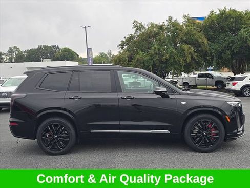 Used 2022 Cadillac XT6 Sport w/ Platinum Package AWD/4WD image 4
