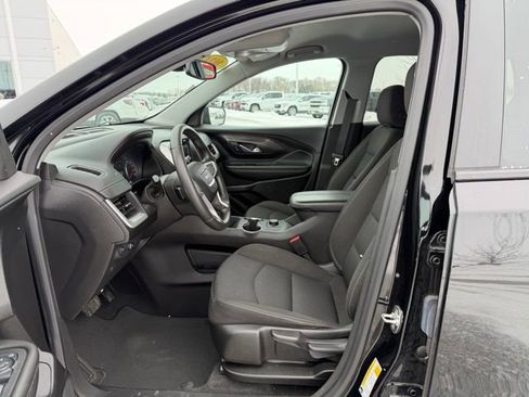 Used 2024 GMC Terrain SLE image 15