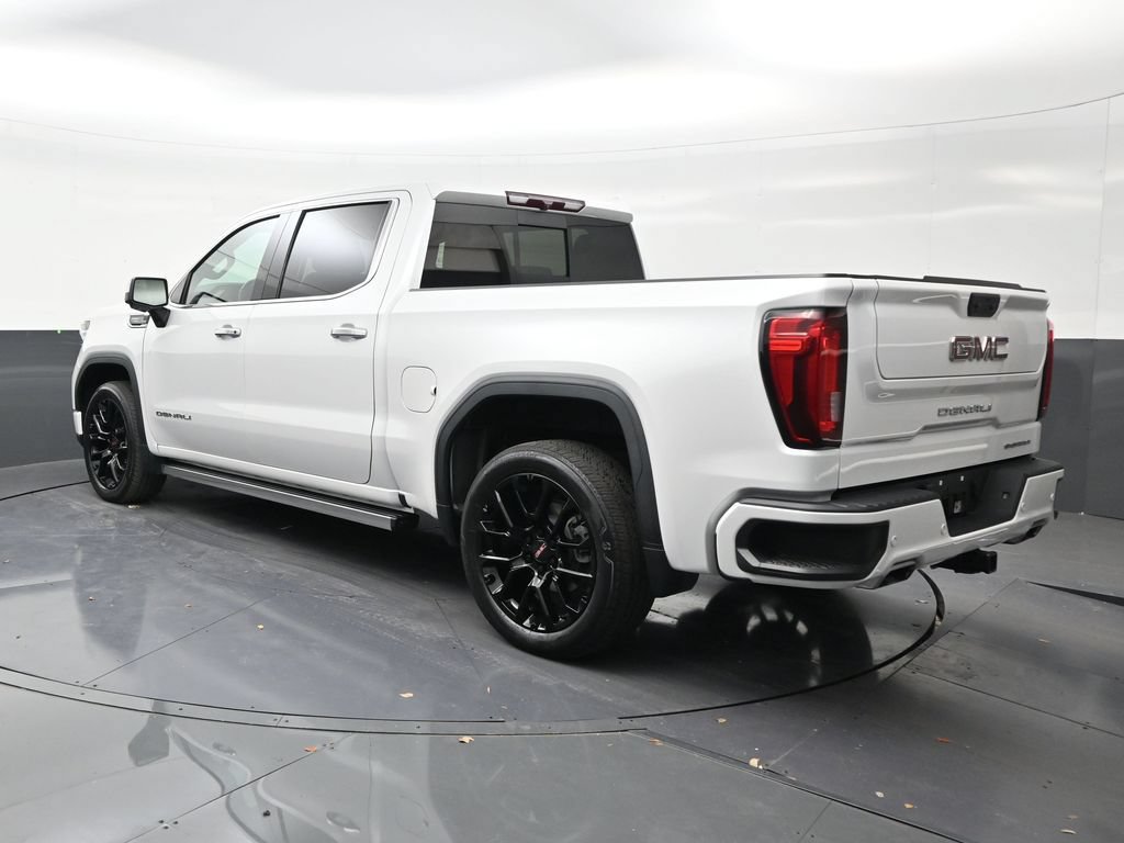 Used 2023 GMC Sierra 1500 Denali w/ Denali Carbonpro Edition AWD/4WD image 3