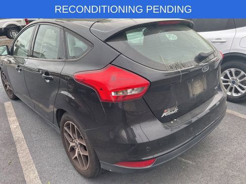 Used 2017 Ford Focus SEL image 10