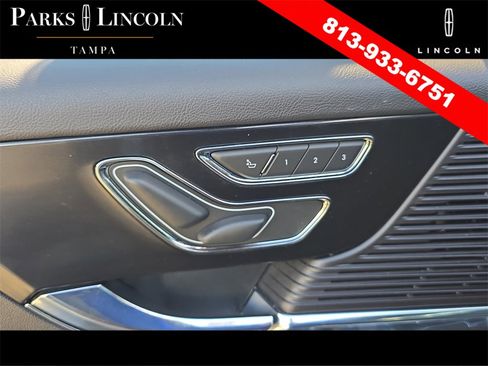 Certified 2022 Lincoln Corsair FWD w/ Premium Package image 17