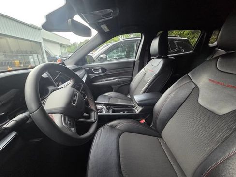 Used 2024 Jeep Compass Trailhawk AWD/4WD image 10