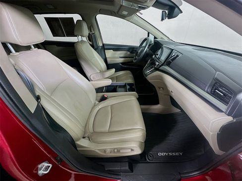 Used 2024 Honda Odyssey EX-L image 12