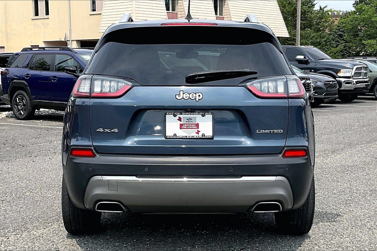 Used 2019 Jeep Cherokee Limited AWD/4WD image 4