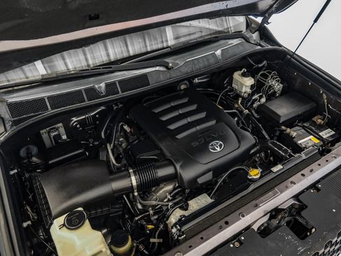 Used 2015 Toyota Tundra Limited w/ TRD Off Road Package image 54