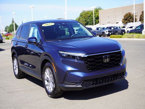 Used 2025 Honda CR-V EX image 1