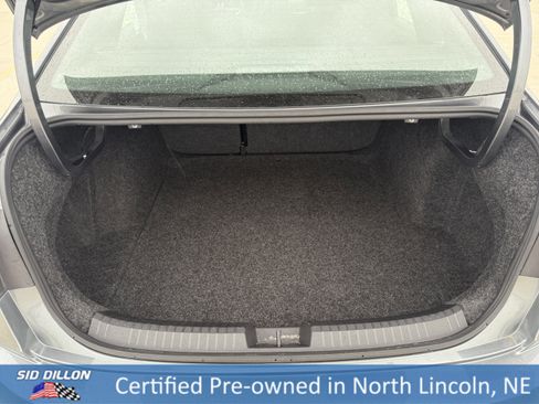 Used 2024 Volkswagen Jetta Sport image 11