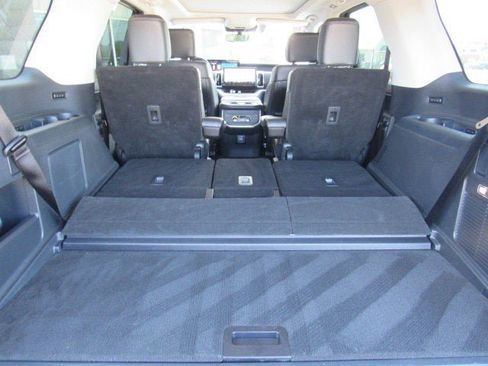 Used 2025 Ford Expedition Platinum AWD/4WD image 41