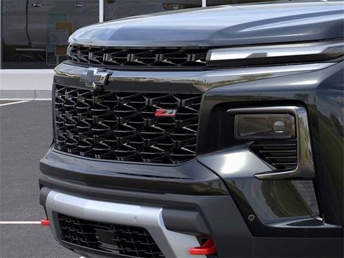 New 2026 Chevrolet Traverse Z71 w/ Enhanced Driving Package image 13