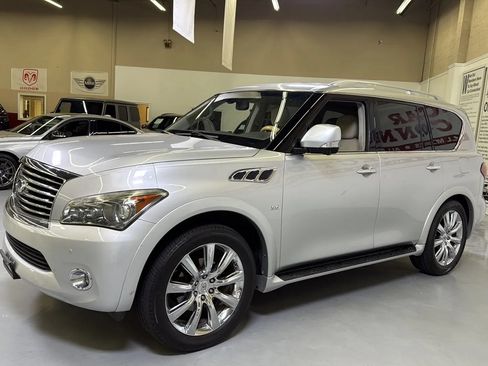 Used 2013 INFINITI QX56 2WD image 3