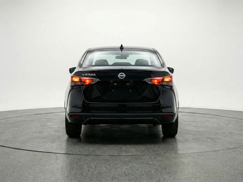 Used 2025 Nissan Versa SV image 7