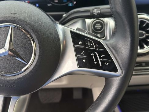 Used 2026 Mercedes-Benz GLB 250 image 24