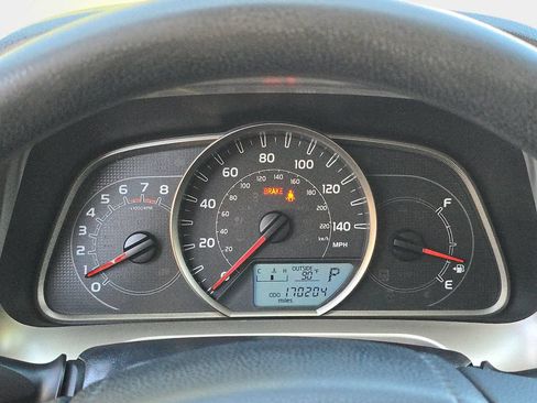 Used 2013 Toyota RAV4 XLE FWD image 25