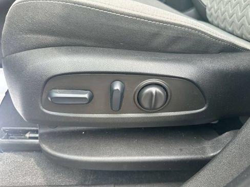 Used 2022 Chevrolet Equinox LT AWD/4WD image 14