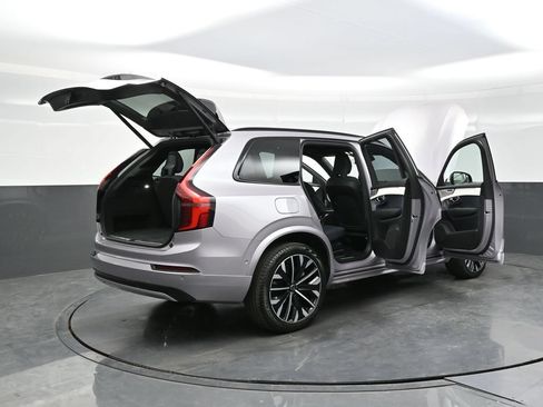 Used 2026 Volvo XC90 T8 Ultra AWD/4WD image 45