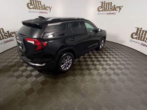 Used 2023 GMC Terrain SLT image 8