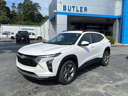 New 2025 Chevrolet Trax LT w/ Driver Confidence Package