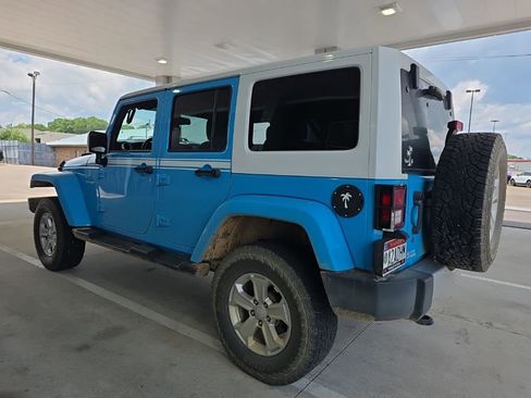 Used 2017 Jeep Wrangler Unlimited Sahara w/ Quick Order Package 24E Chief AWD/4WD image 3