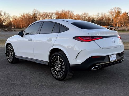 Used 2025 Mercedes-Benz GLC 300 4MATIC image 4