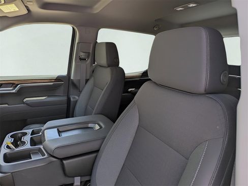 New 2026 GMC Sierra 1500 Elevation image 7