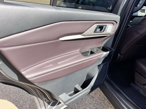 New 2026 Ford Explorer Platinum image 20