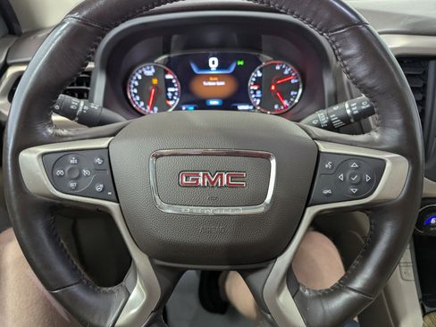 Used 2017 GMC Acadia Denali w/ Technology Package AWD/4WD image 22