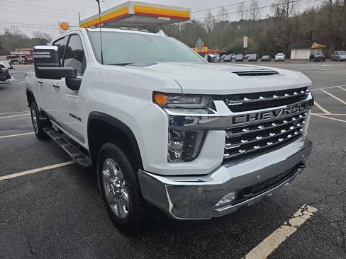 Used 2020 Chevrolet Silverado 2500 LTZ w/ LTZ Premium Package image 7