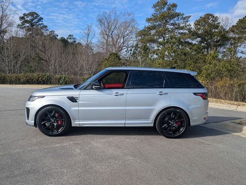 Used 2022 Land Rover Range Rover Sport SVR image 8