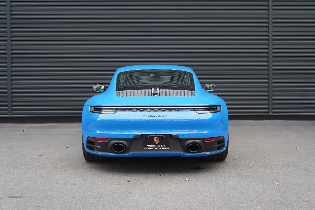 Certified 2024 Porsche 911 Carrera T RWD image 15